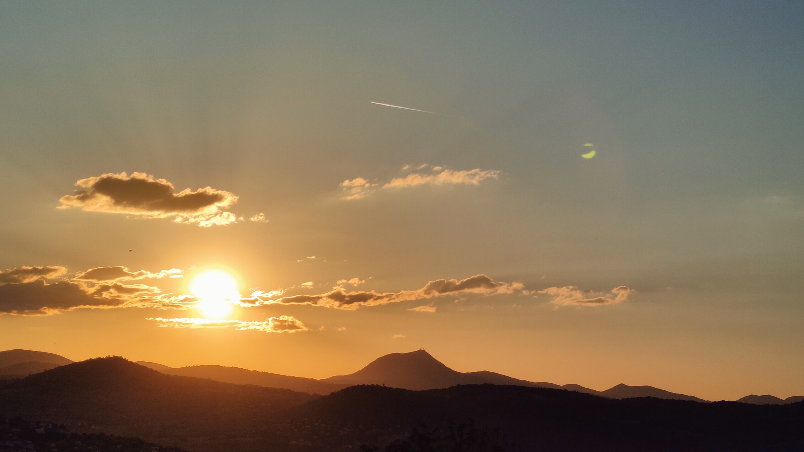 Couchers de soleil sur le Puy-de-Dôme